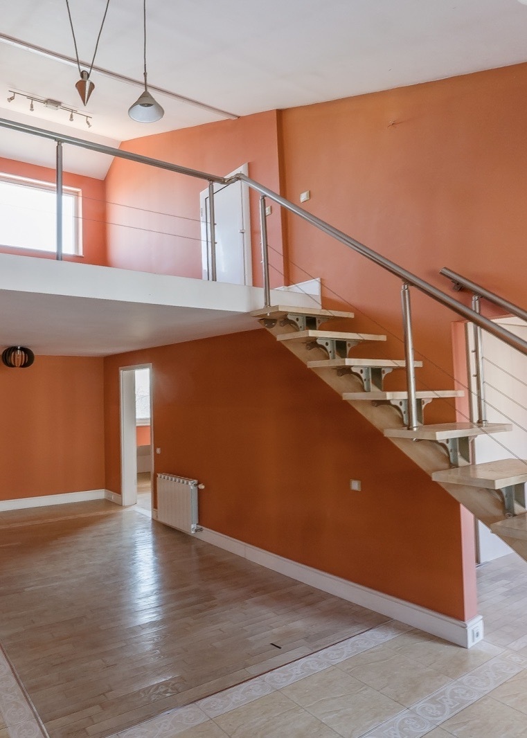 Многостаен апартамент в кв. Изток